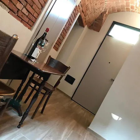Vicolo San Giuseppe 8A E 8B Apartment Alba  Exterior photo