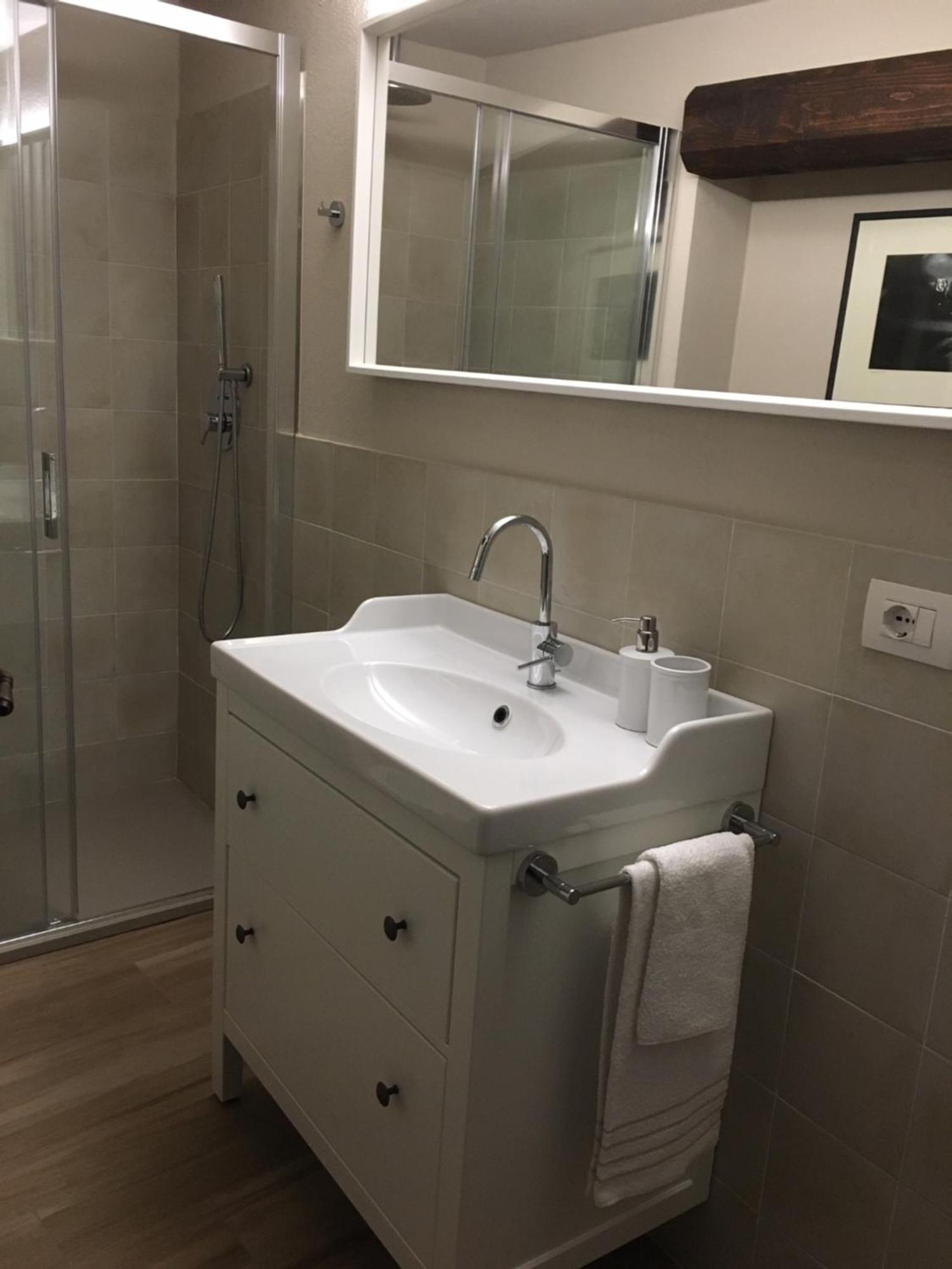 Vicolo San Giuseppe 8a E 8b Apartment *