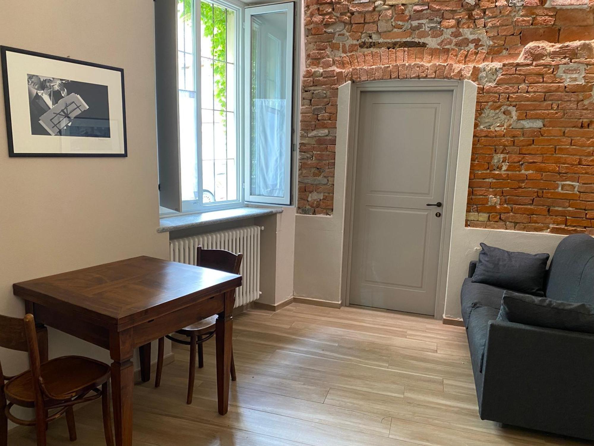 Vicolo San Giuseppe 8a E 8b Apartment *